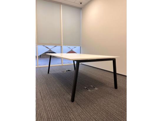 Stół konferencyjny biały 120 x 220 cm