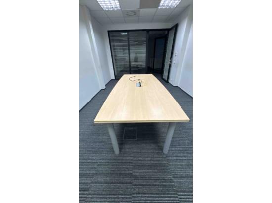 Stół konferencyjny 210