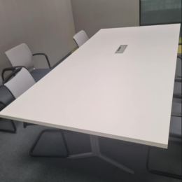 Stół z mediaportem 180 x 80