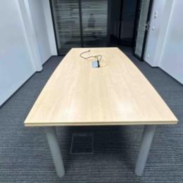 Stół konferencyjny 210